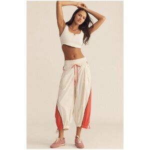 Anthropologie Daily Practice Women’s XS Ivory Floral High Hurdle Cropped Joggers